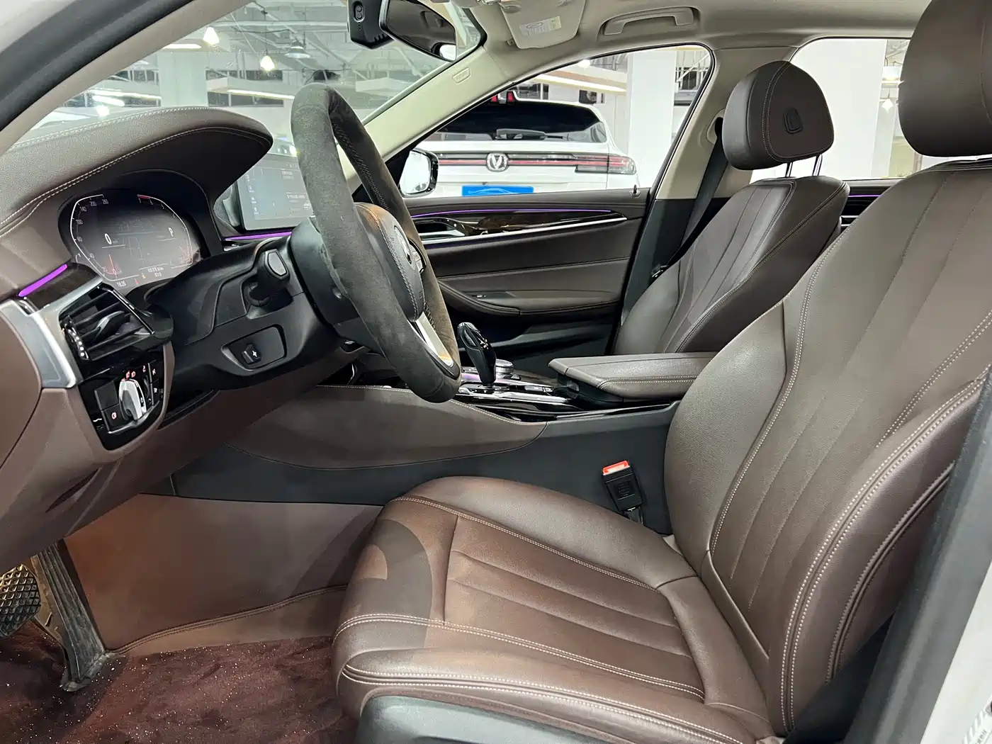 BMW 5 Series 2020 525Li Luxury Package фото 11