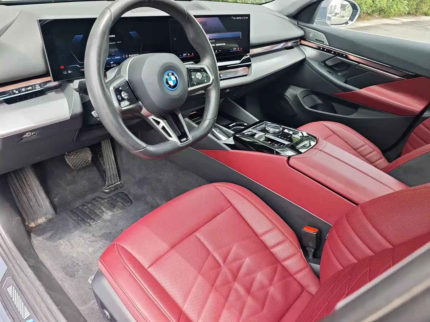 BMW I5