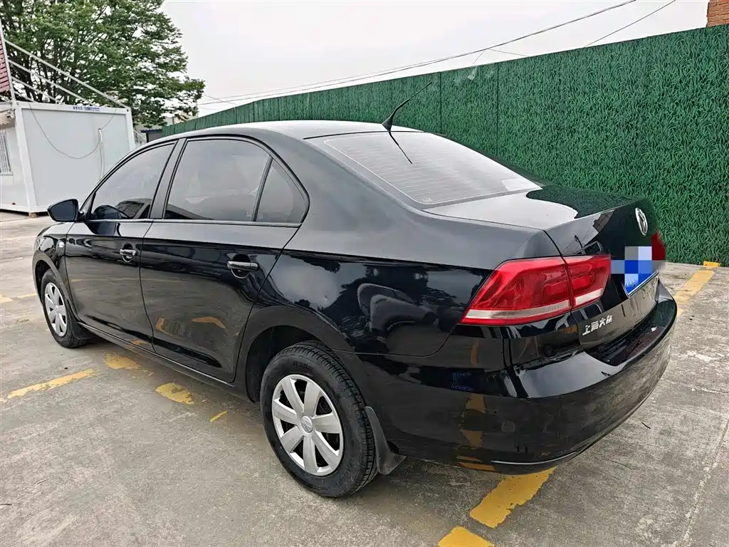 Volkswagen Santana 2013 1.6L Manual Trend Edition фото 8