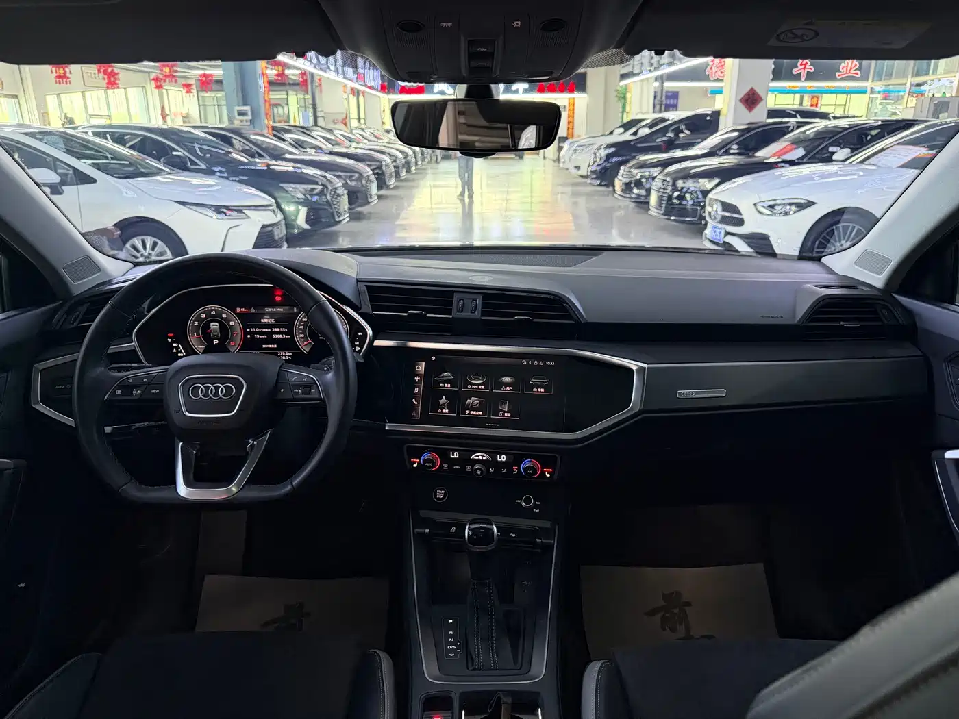 Audi Q3 2023 35 TFSI Fashion Dynamic (1.4T) фото 16