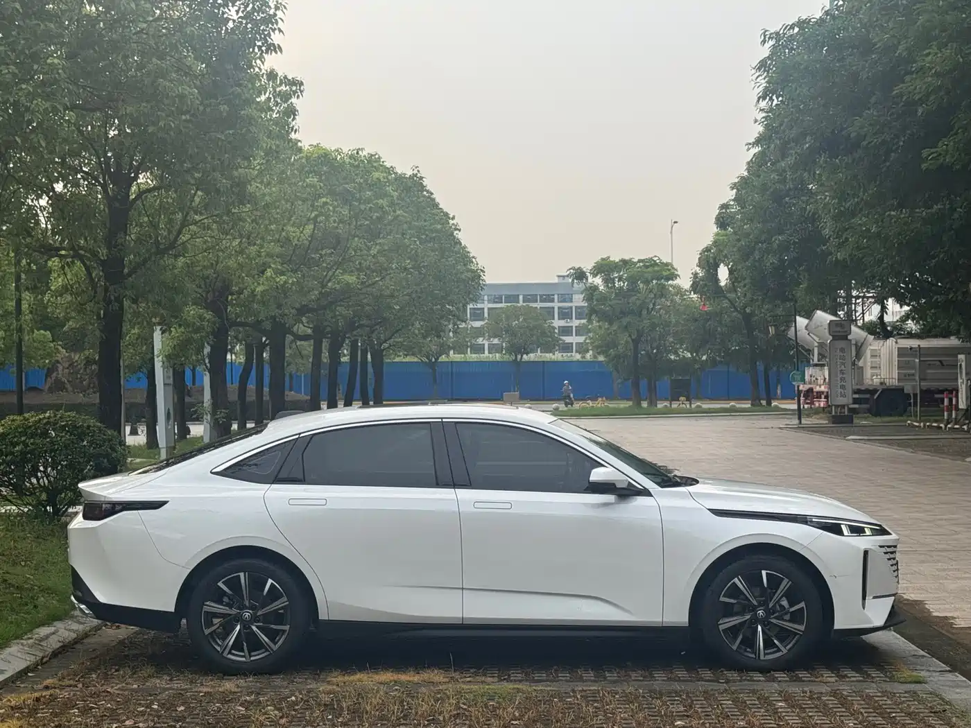 Changan Yida 2023 2023 Blue Whale NE 1.5T GDI DCT Pilot