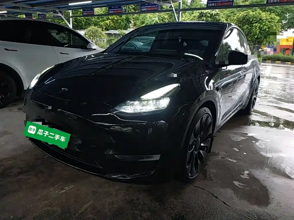 Tesla Model Y 2023 High Performance All-Wheel Drive Edition