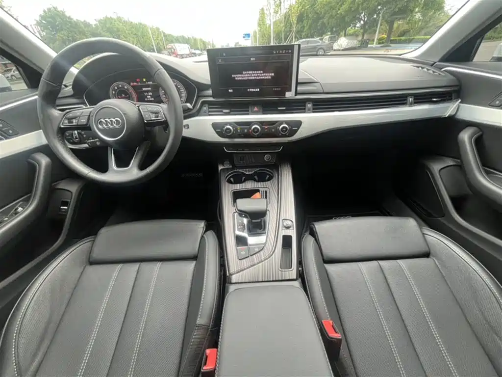 Audi A4L 2022 40 TFSI Fashion Dynamic фото 18
