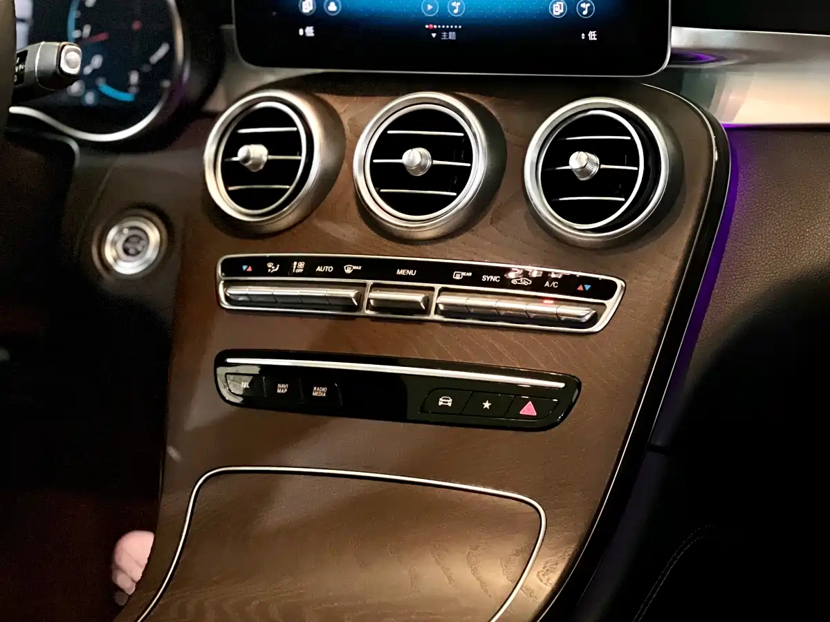 Mercedes-Benz GLC 2020 GLC 260 L 4MATIC Luxury фото 11