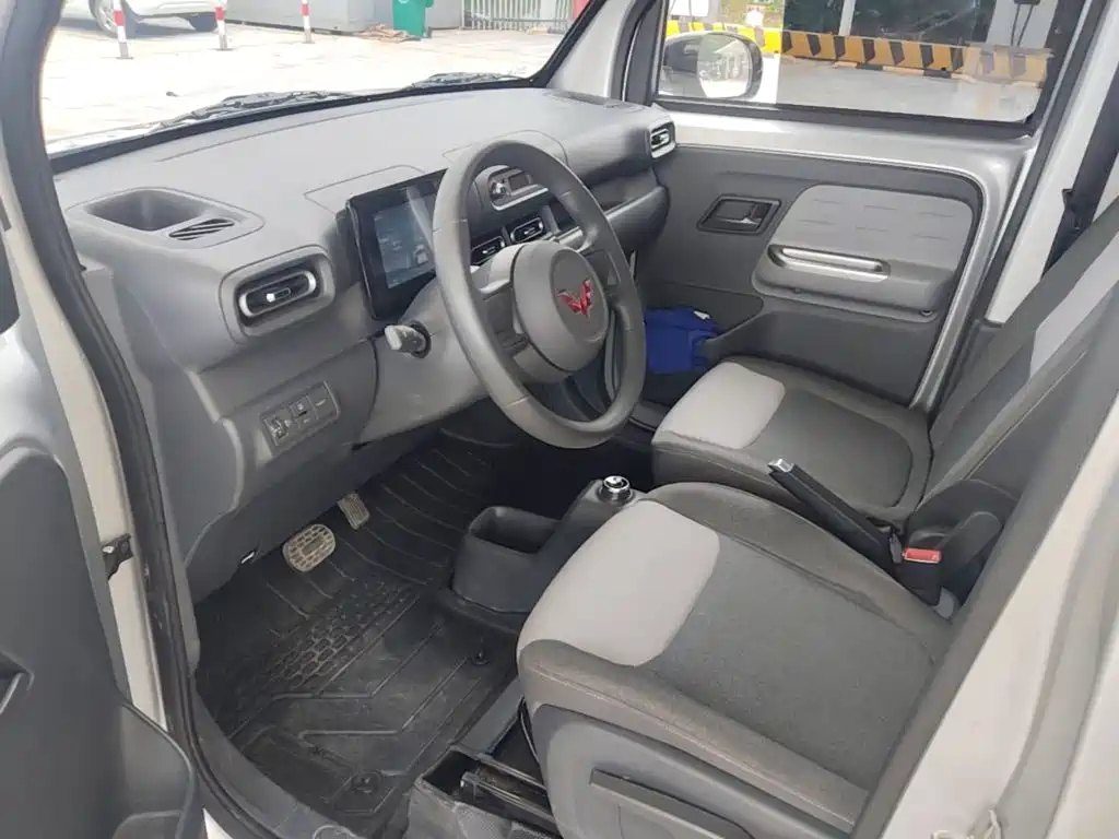 صورة 15 - Wuling Motors Wuling Zhiguang NEV