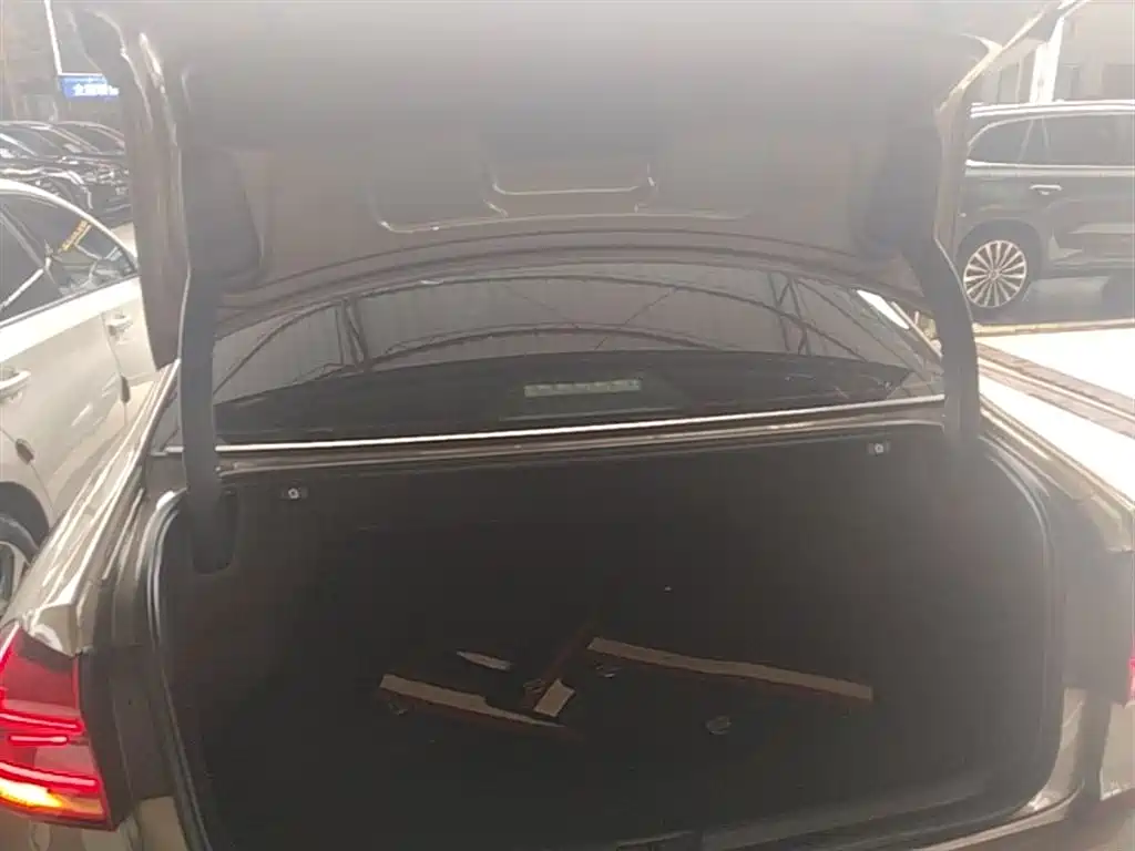 Volkswagen Passat 2017 280TSI DSG Prestige фото 19