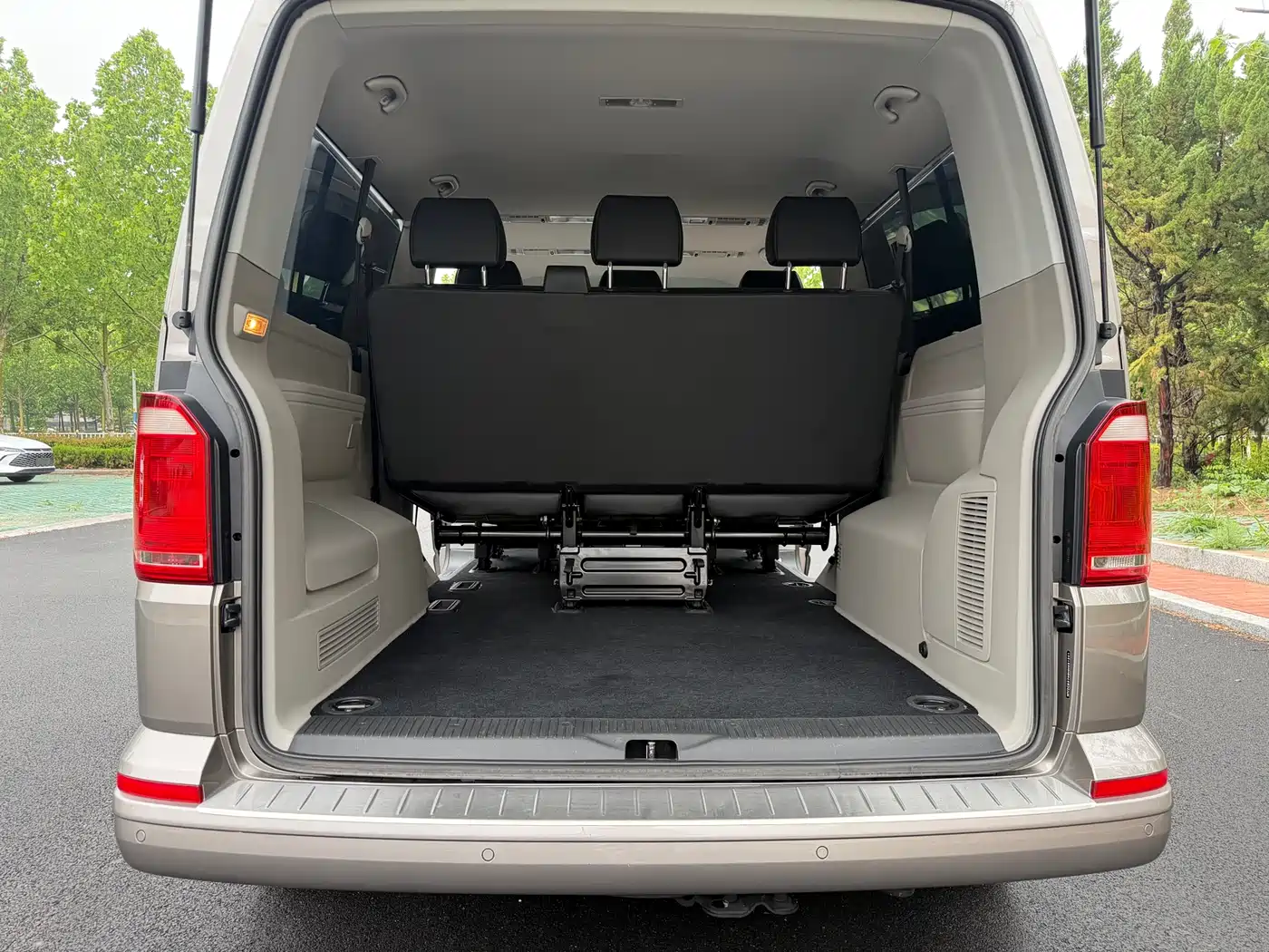 Volkswagen Caravelle 2017 2.0TSI 4WD Comfort 8-Seater фото 19