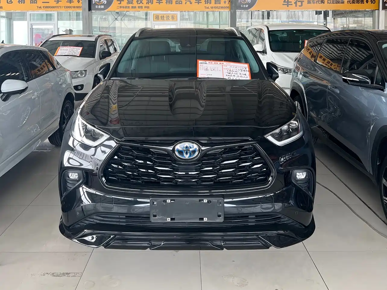 Toyota Highlander 2024 2.5L Smart Hybrid 2WD Premium 7-seater фото 2