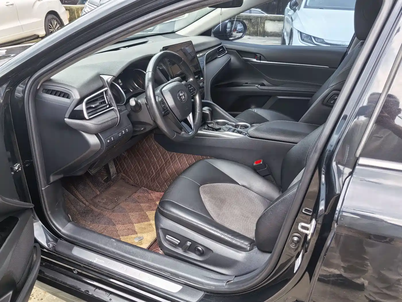 Toyota Camry 2021 2.0S Sporty Edition фото 7