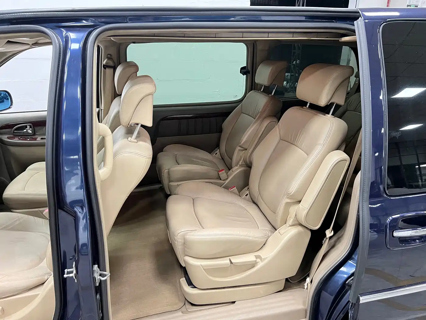 Photo 7 - Buick GL8