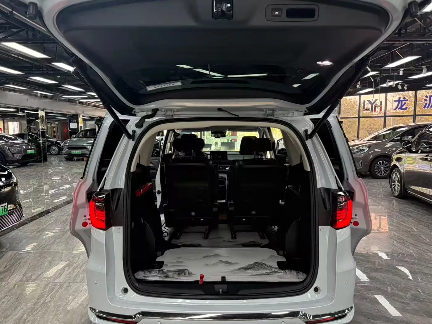 Honda Elysion 2024 2024 2.0L e:HEV Comfort Edition