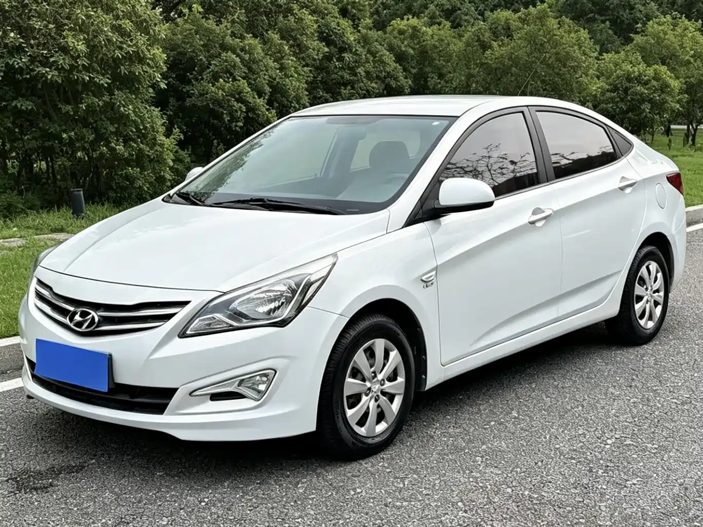 Hyundai Verna 2014 1.4L Manual Smart GLS фото 2