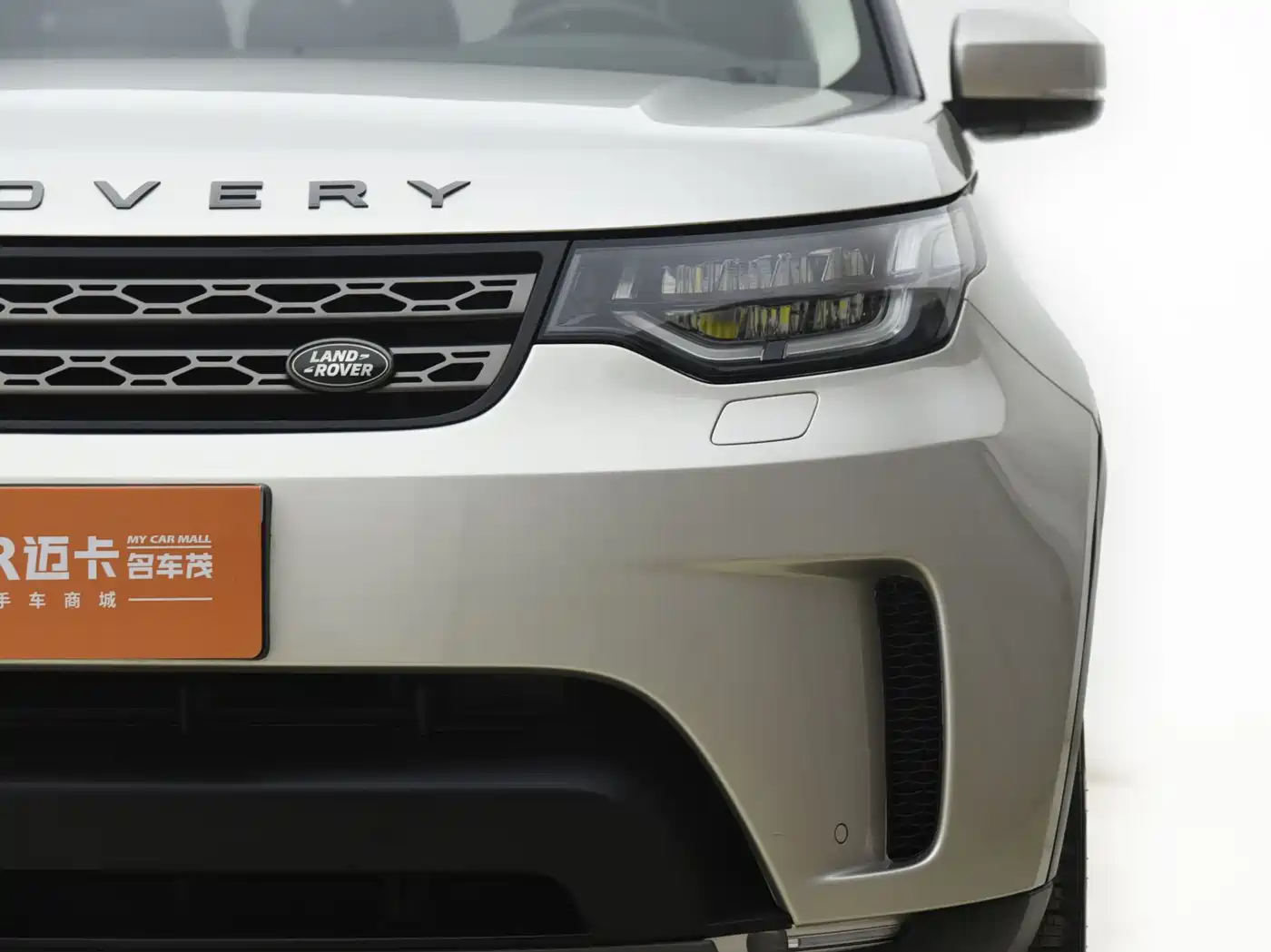 Land Rover Discovery 2017 3.0 SC V6 SE фото 2