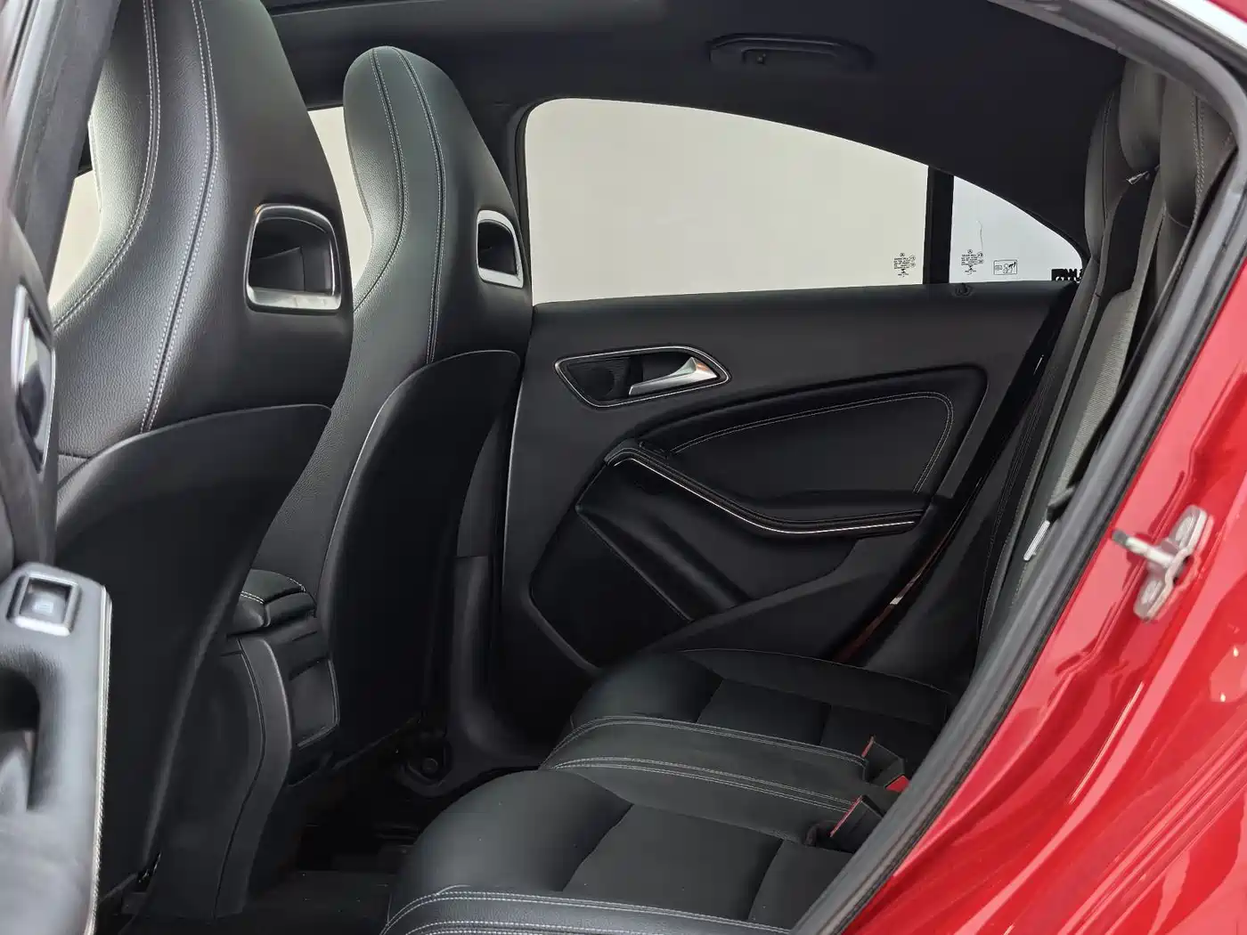Mercedes-Benz CLA (Import) 2018 CLA 200 Dynamic Edition фото 8