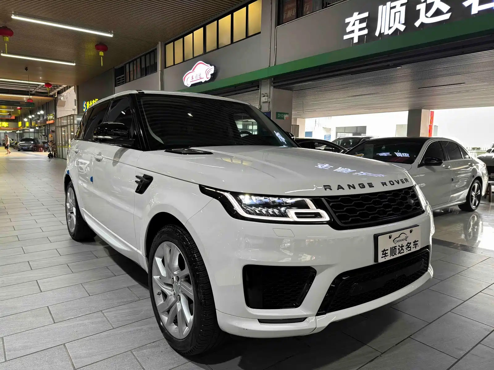 Фото 3 - Land Rover Range Rover Sport
