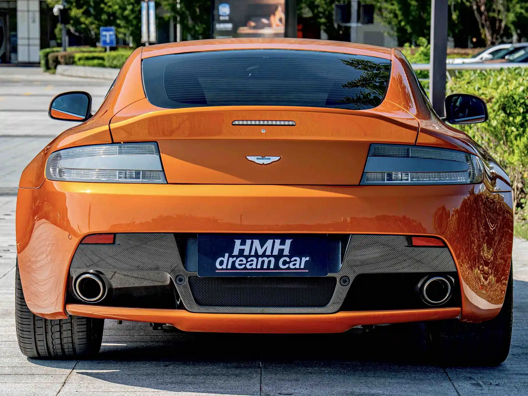 Фото 8 - Aston Martin Vantage