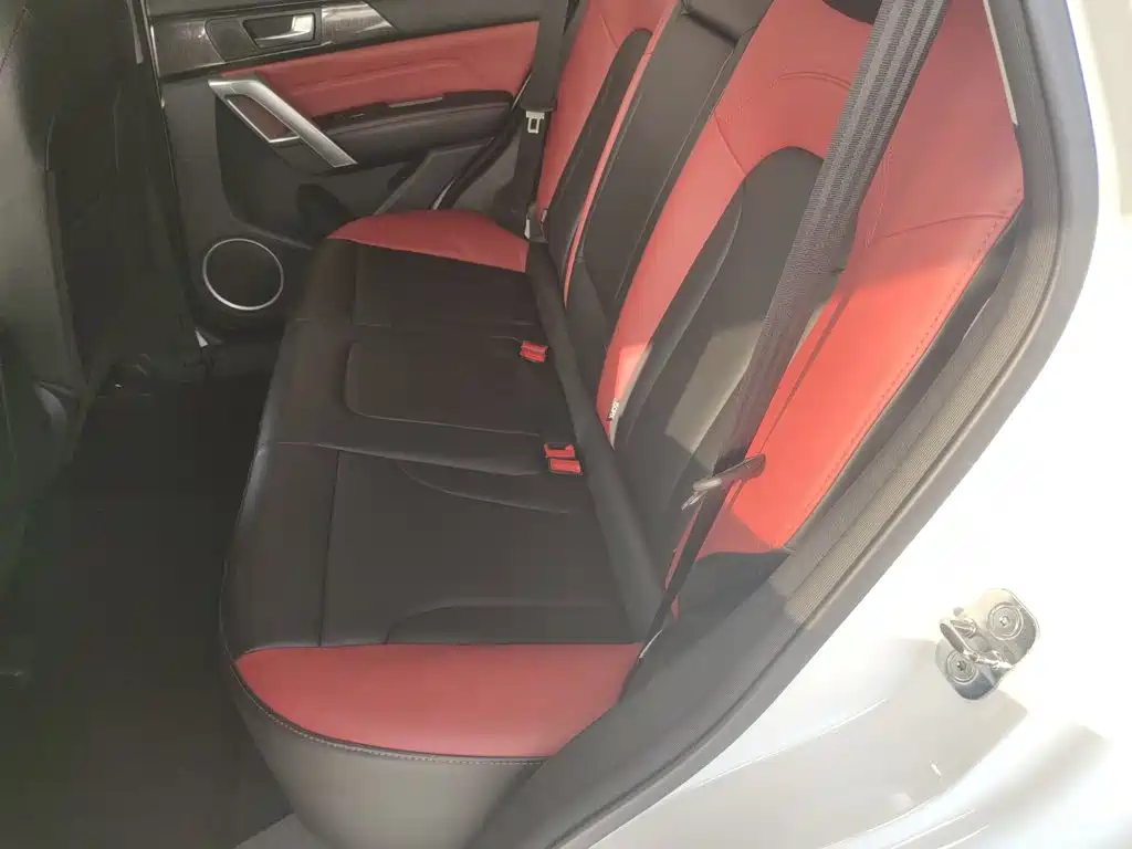 Фото 14 - Haval H2