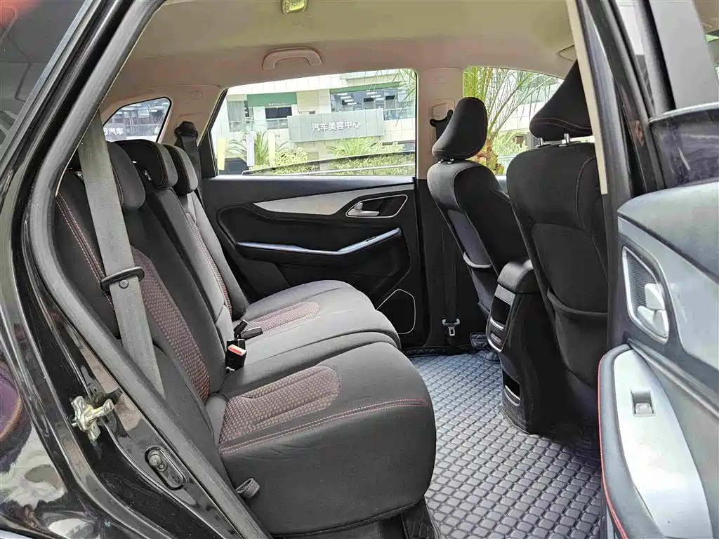 Baojun 560 2015 2015 1.8L Manual Comfort