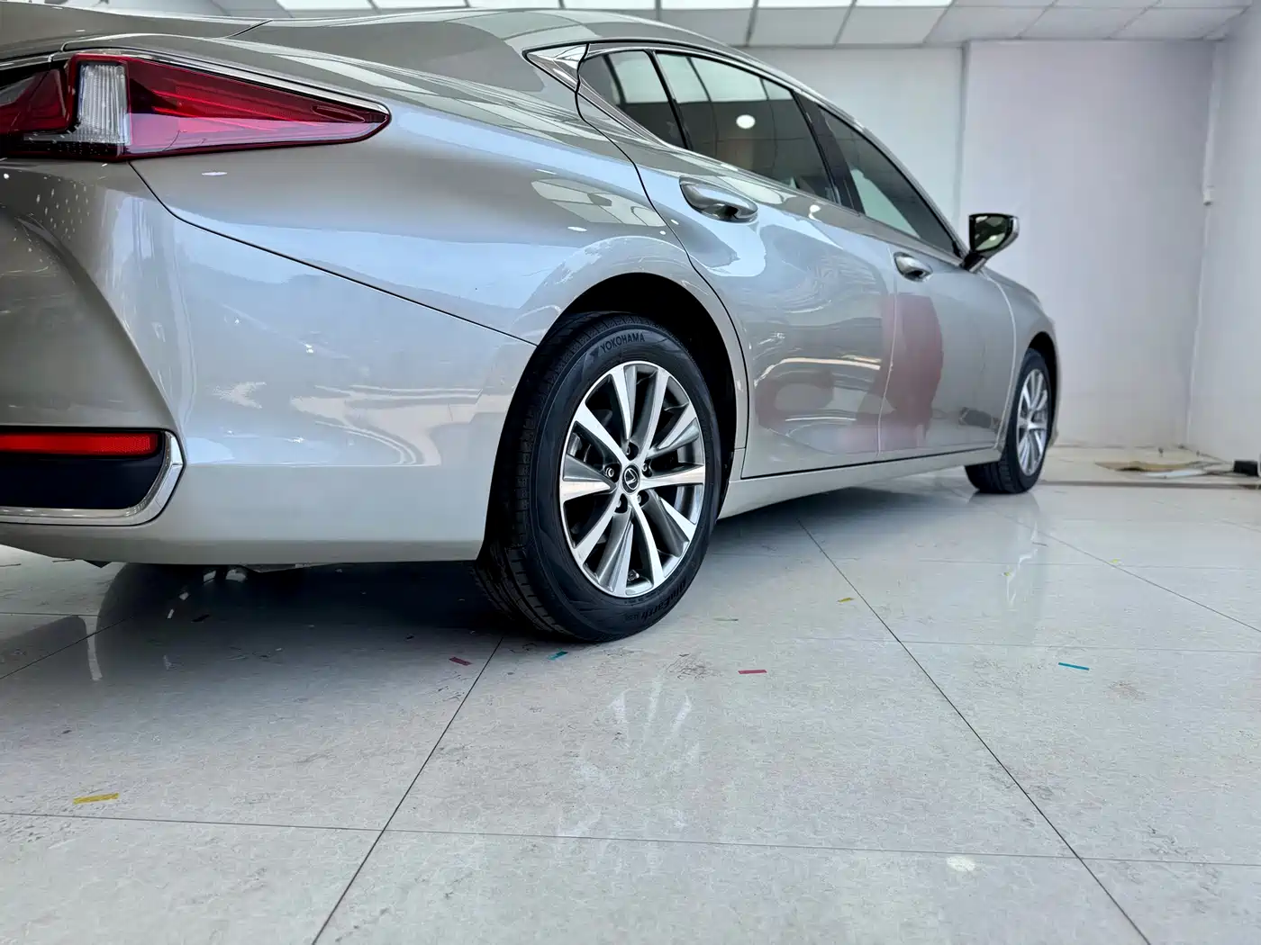 Lexus ES 2021 200 Luxury Edition фото 22