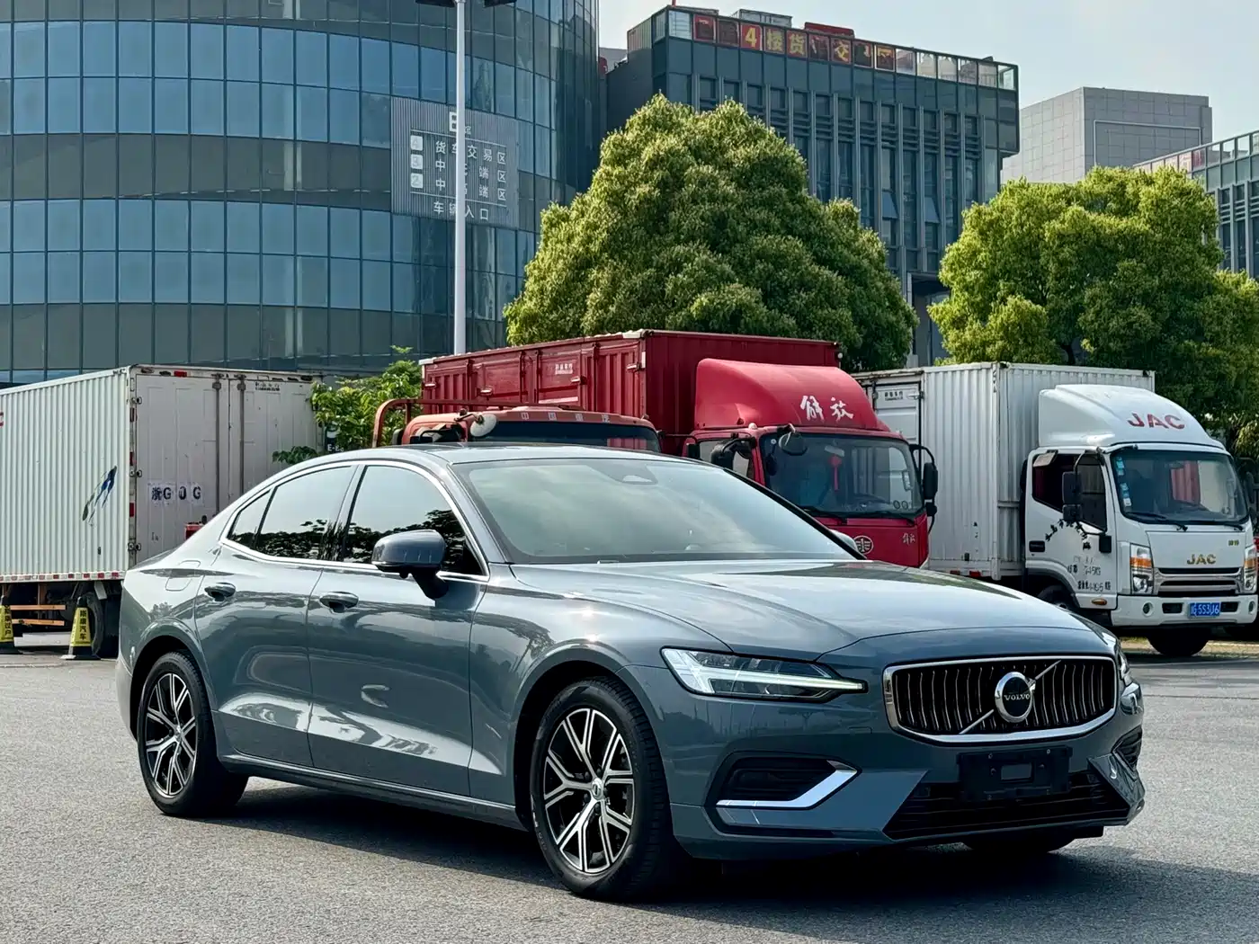 VOLVO S60