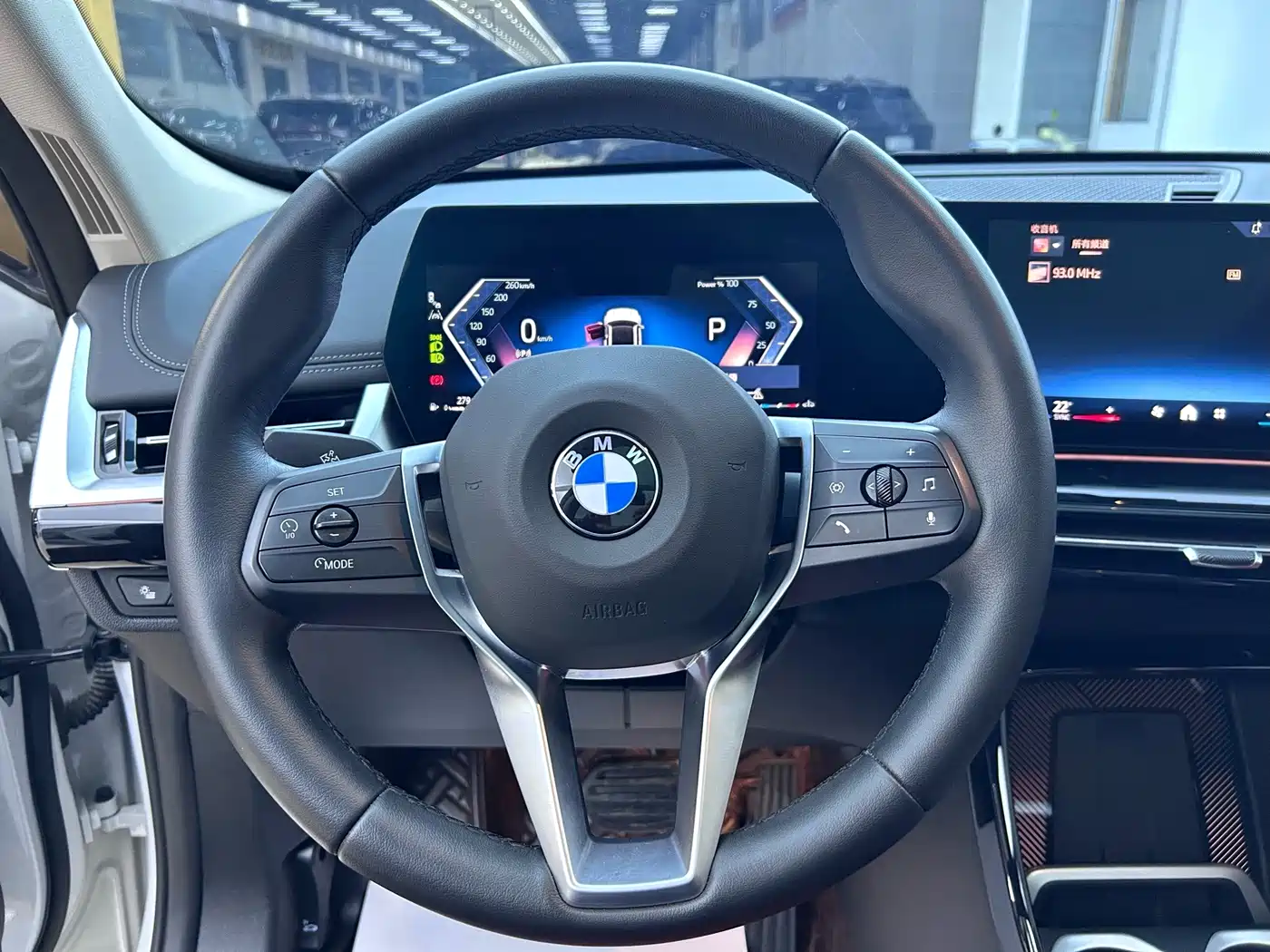 Фото 16 - BMW X1