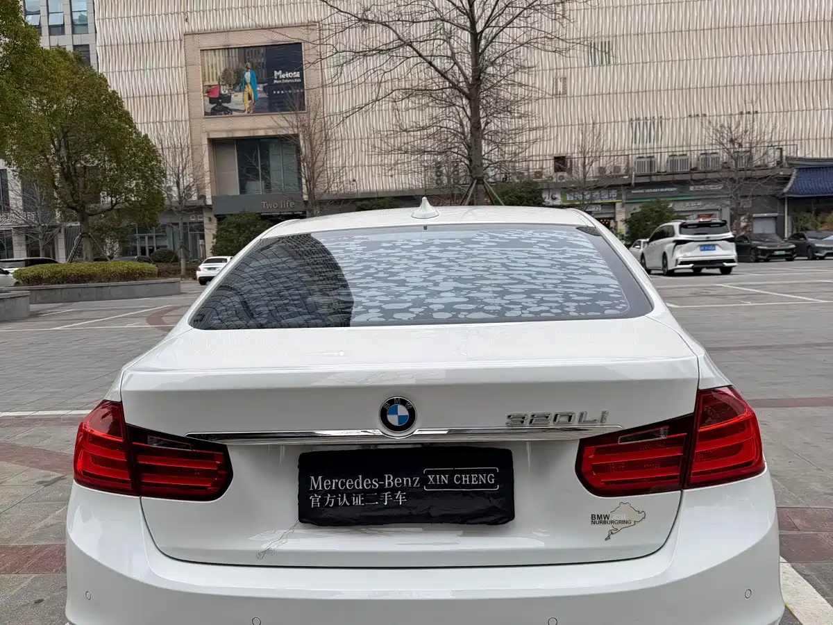 BMW 3 Series 2015 320Li Fashion фото 9
