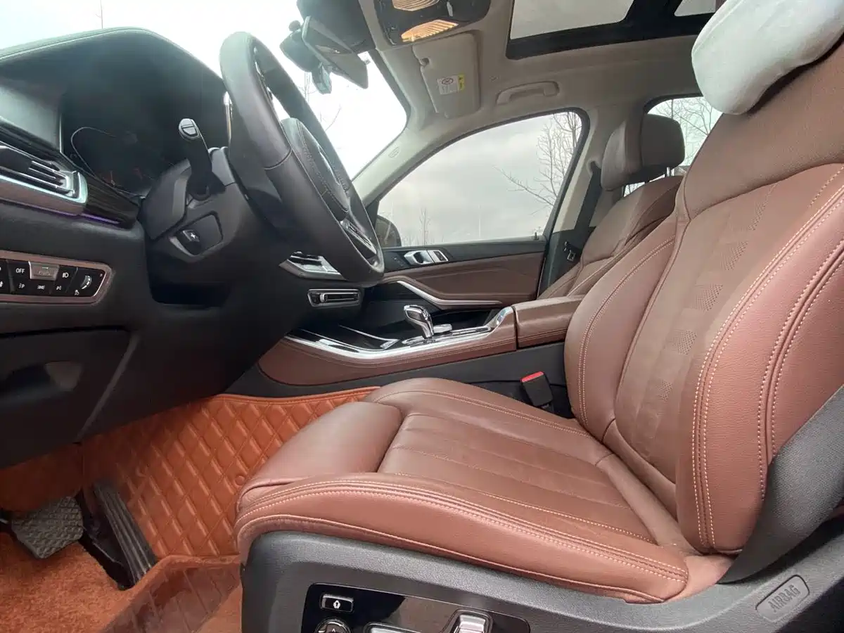 BMW X5 (Import) 2019 xDrive40i Exclusive M Sport Package фото 9