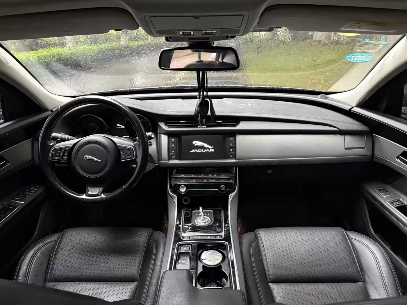Jaguar XF 2016 2016 XF 2.0T 2WD Elegance Edition