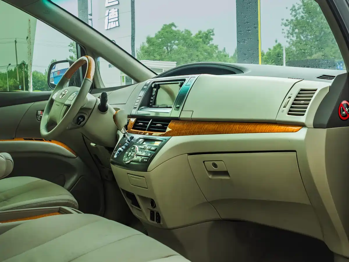 Toyota Previa 2007 3.5L 7-Seater Luxury фото 6