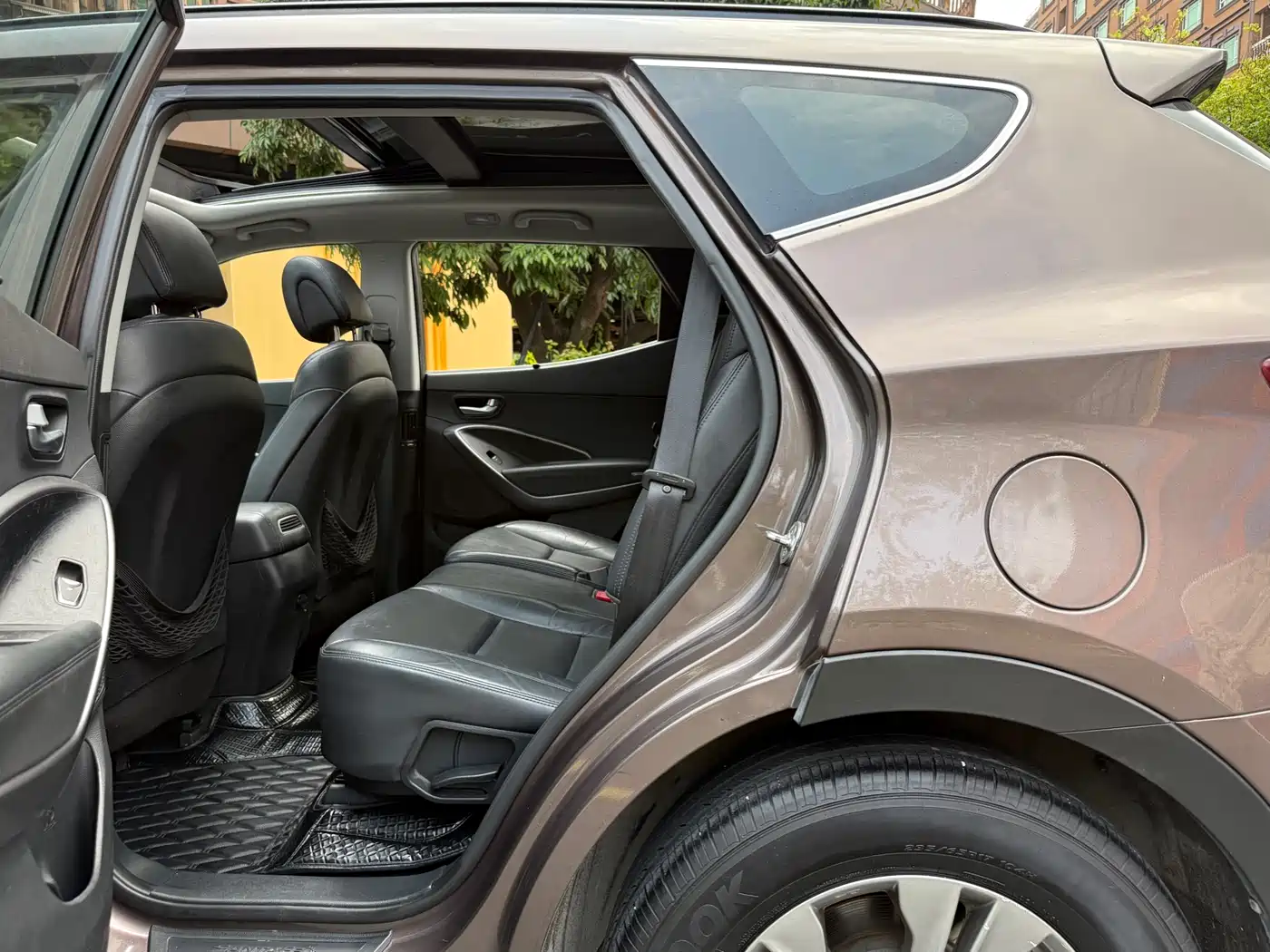 Hyundai Santa Fe 2015 2.4L Automatic 4WD Smart 5-seater фото 7