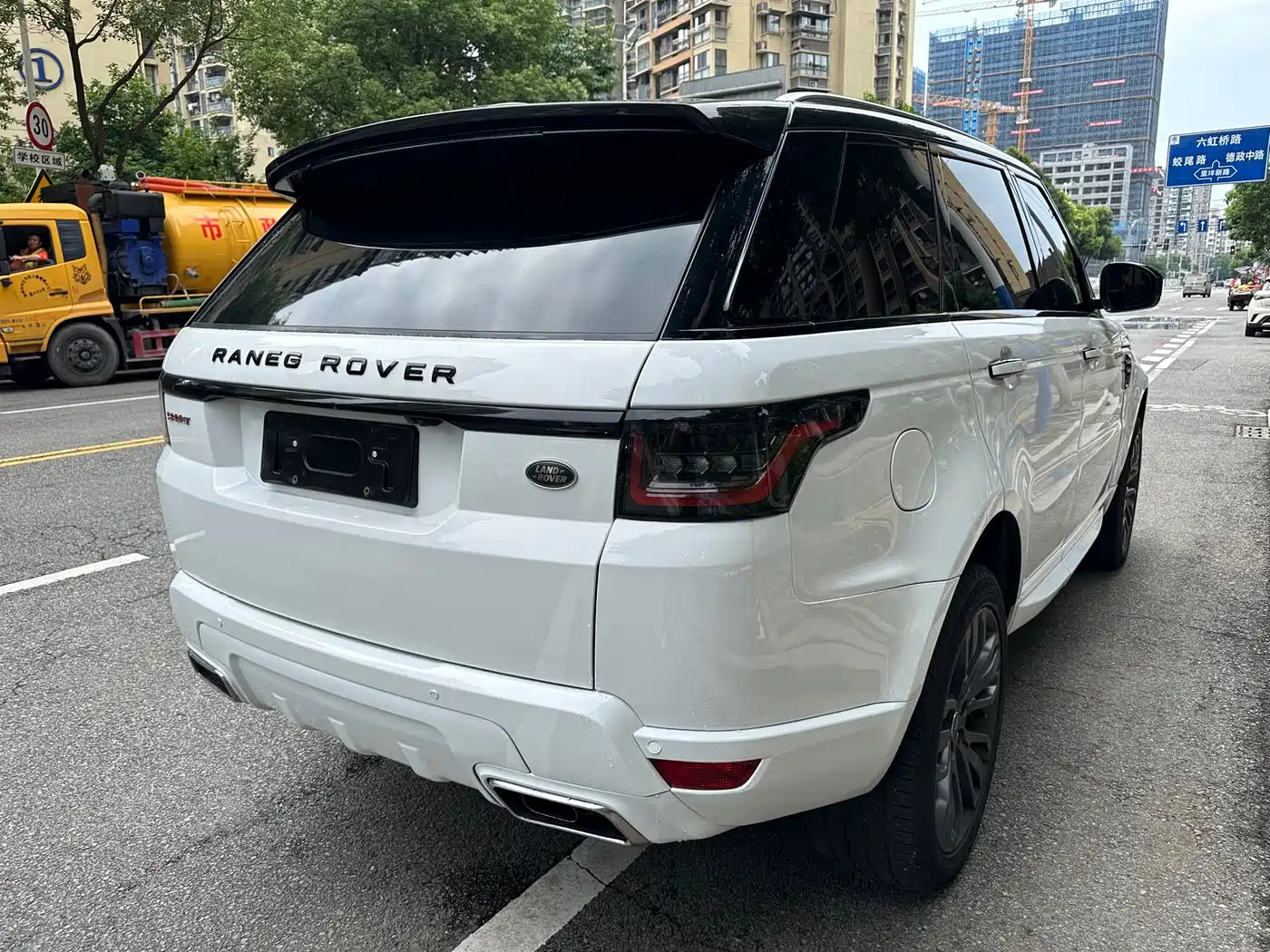 Фото 9 - Land Rover Range Rover Sport