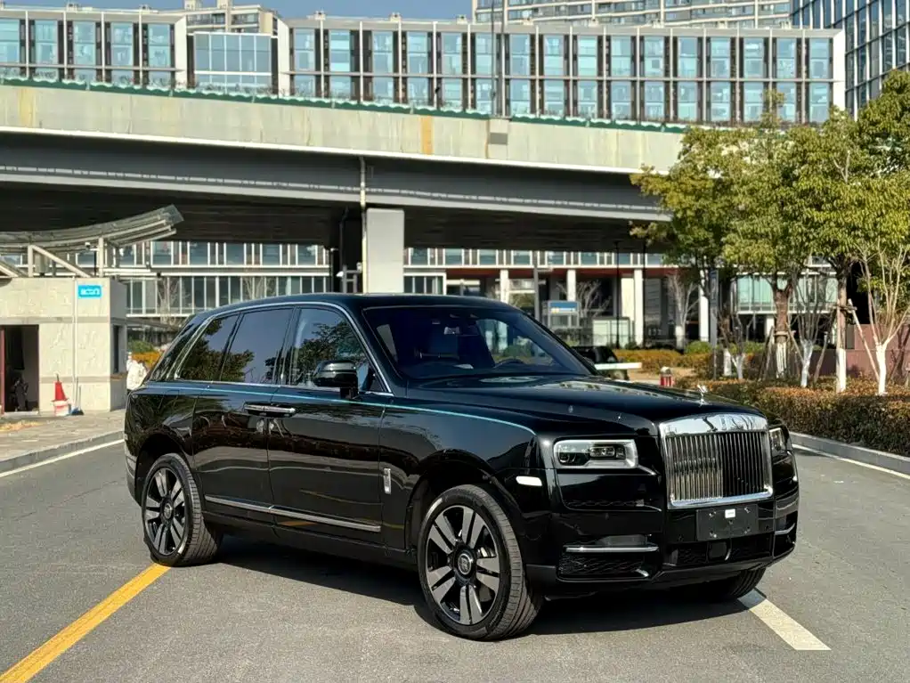 Rolls-Royce Cullinan 2023 2024 4-Seater