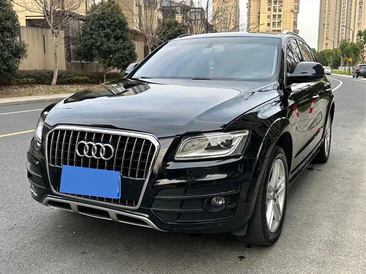 Audi Q5 2018 2017 Plus 40 TFSI Technology