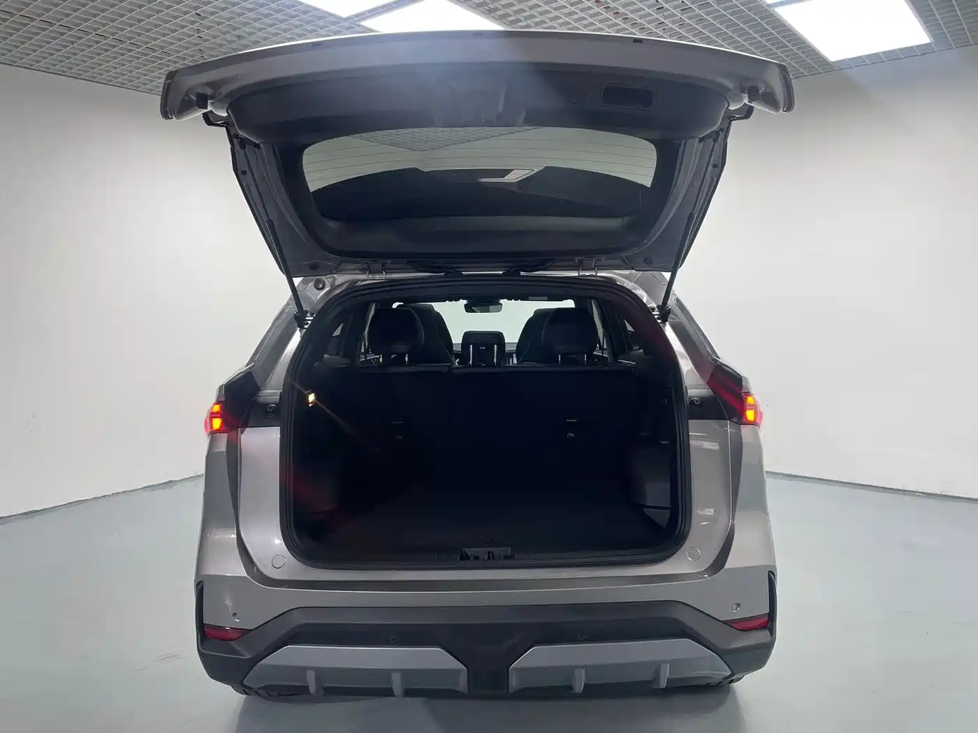 Geely Galaxy Galaxy L7 2024 1.5T 115km PLUS Soaring Dragon Edition фото 16