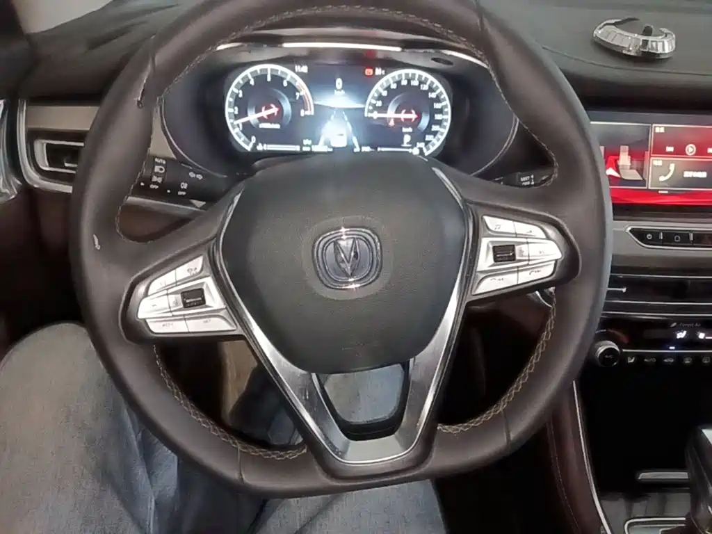 Changan Eado 2019 2018 High Energy Edition 1.6L GDI Auto Leading Edge Type China V