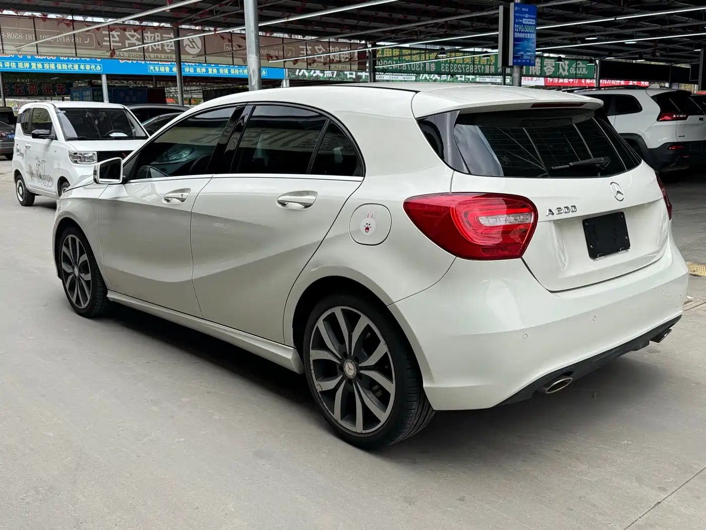 Mercedes-Benz A-Class (Import) 2015 A 200 Fashion фото 15