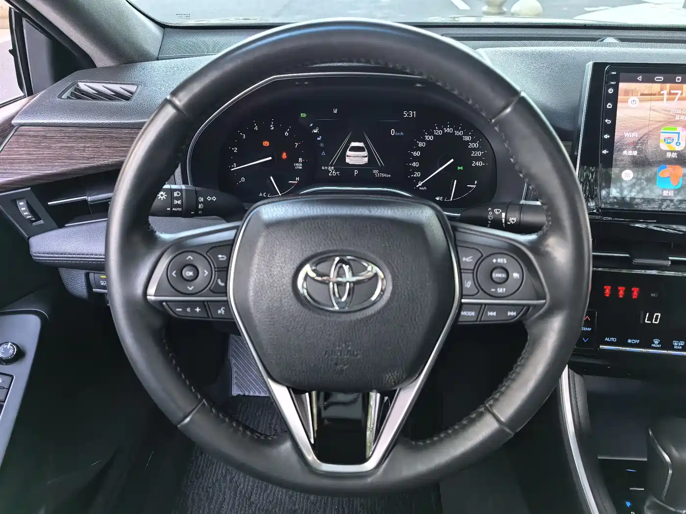 Toyota Avalon 2023 2.0L Premium Selection фото 16