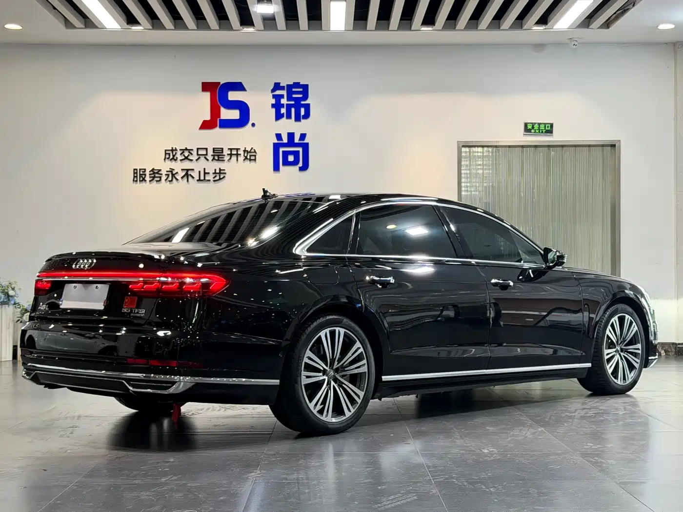 Audi A8 2019 Plus A8L 55 TFSI quattro Luxury фото 4