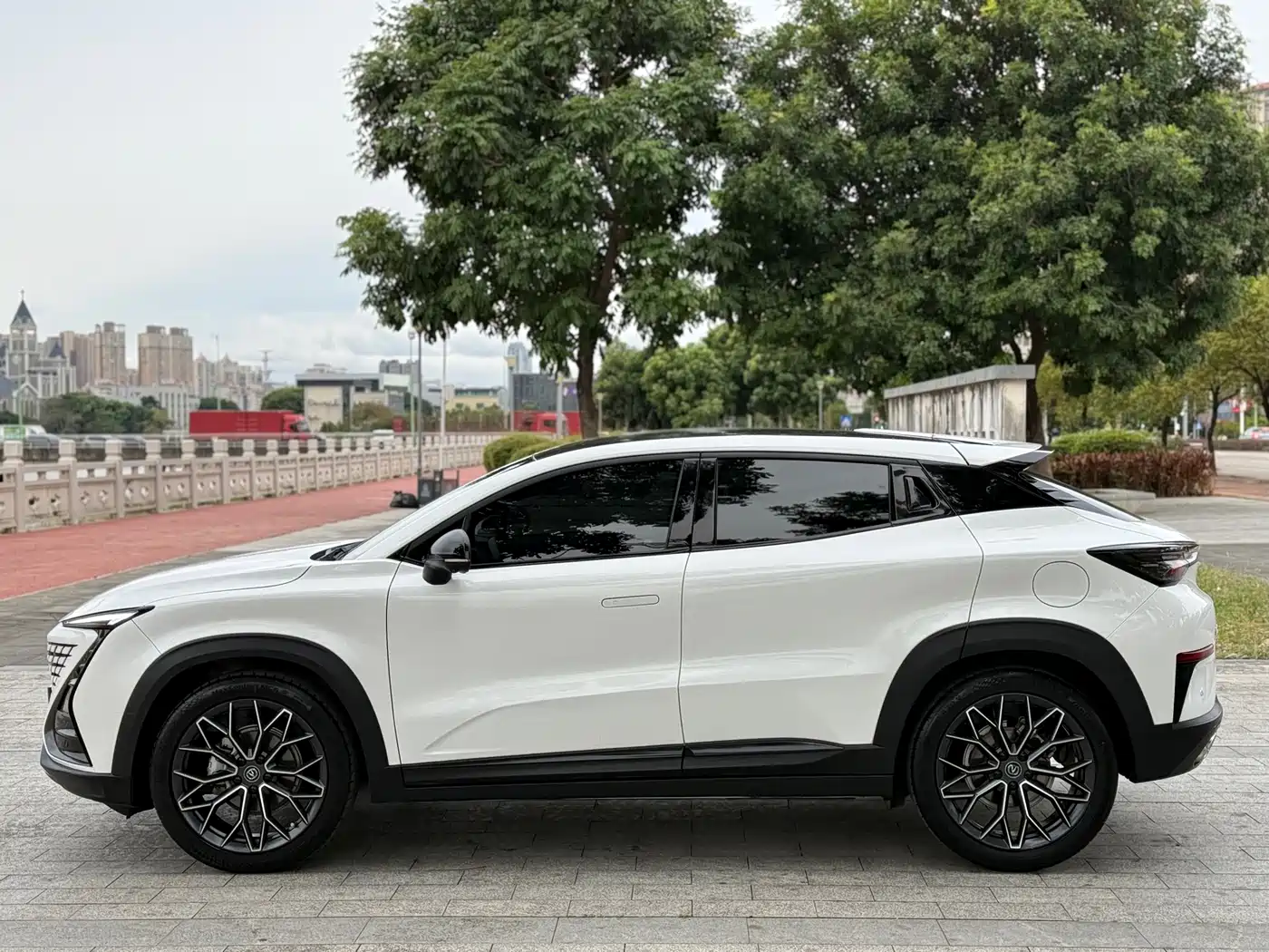 CHANGAN UNI-T