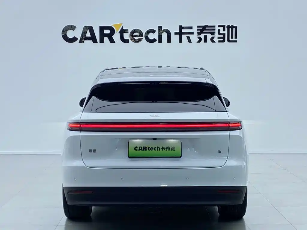 Li Auto i6 2025 2025 4WD Base Model