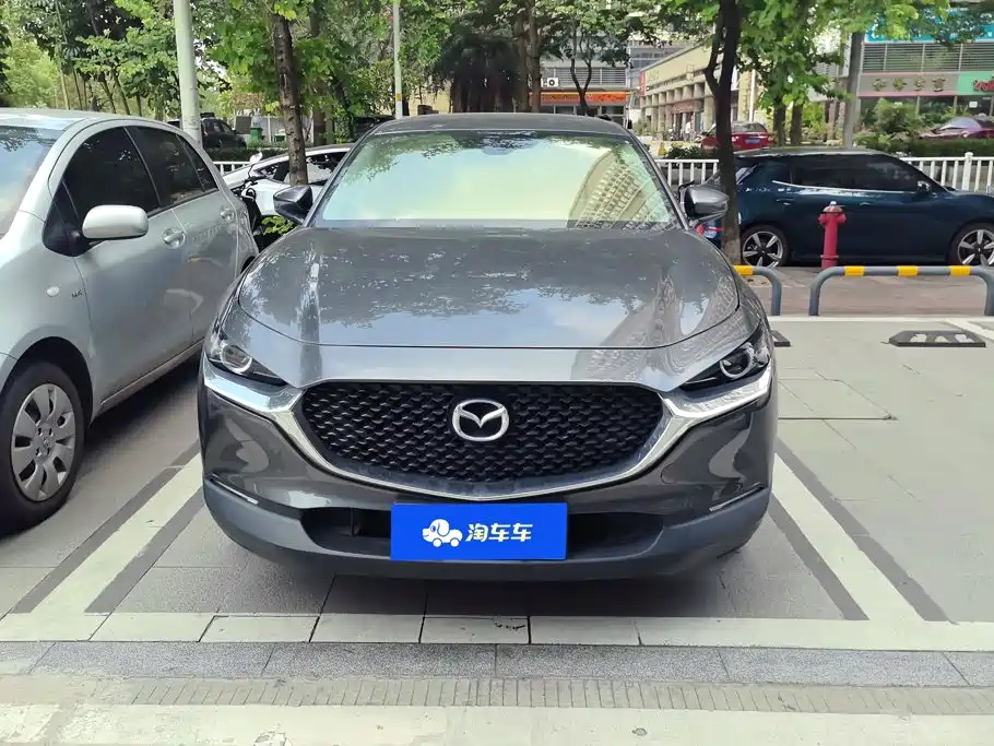 Photo 2 - Mazda CX-30