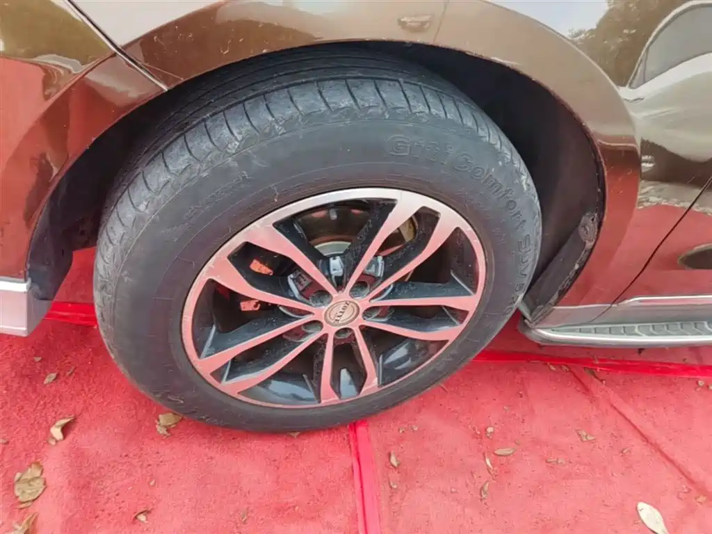 Zotye T600 2015 2015 2.0T DCT Luxury