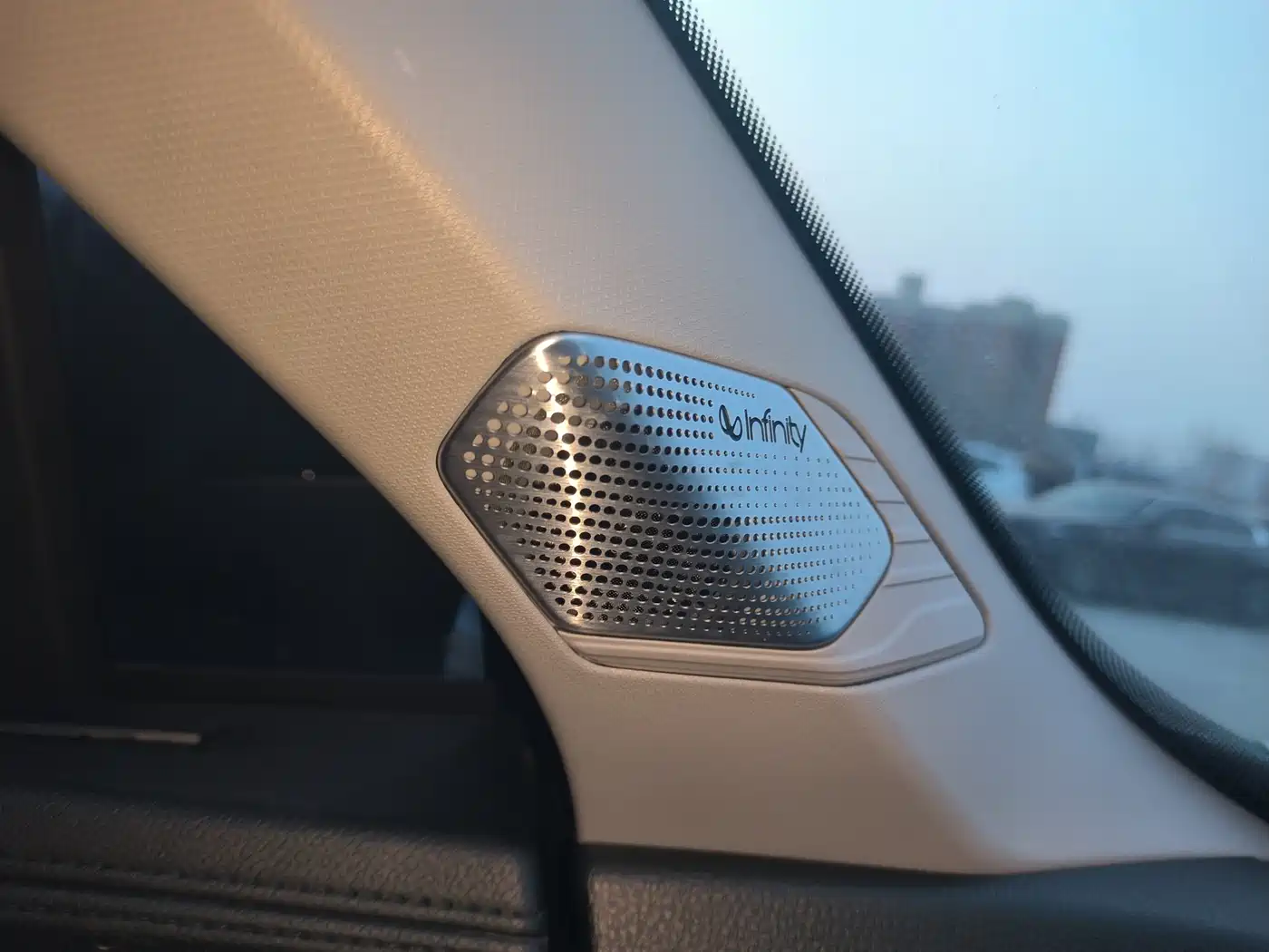 GEELY AUTOMOBILE BOYUE L