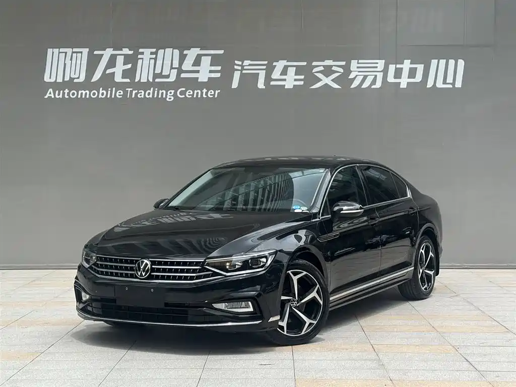 Volkswagen Magotan 2023 2 Million Units Anniversary Edition 330TSI DSG Leading Type