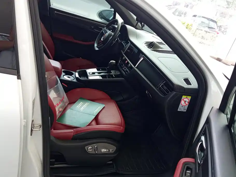 صورة 8 - Porsche Macan