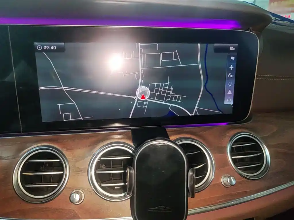 Mercedes-Benz E-Class 2017 E 200 L 4MATIC фото 13