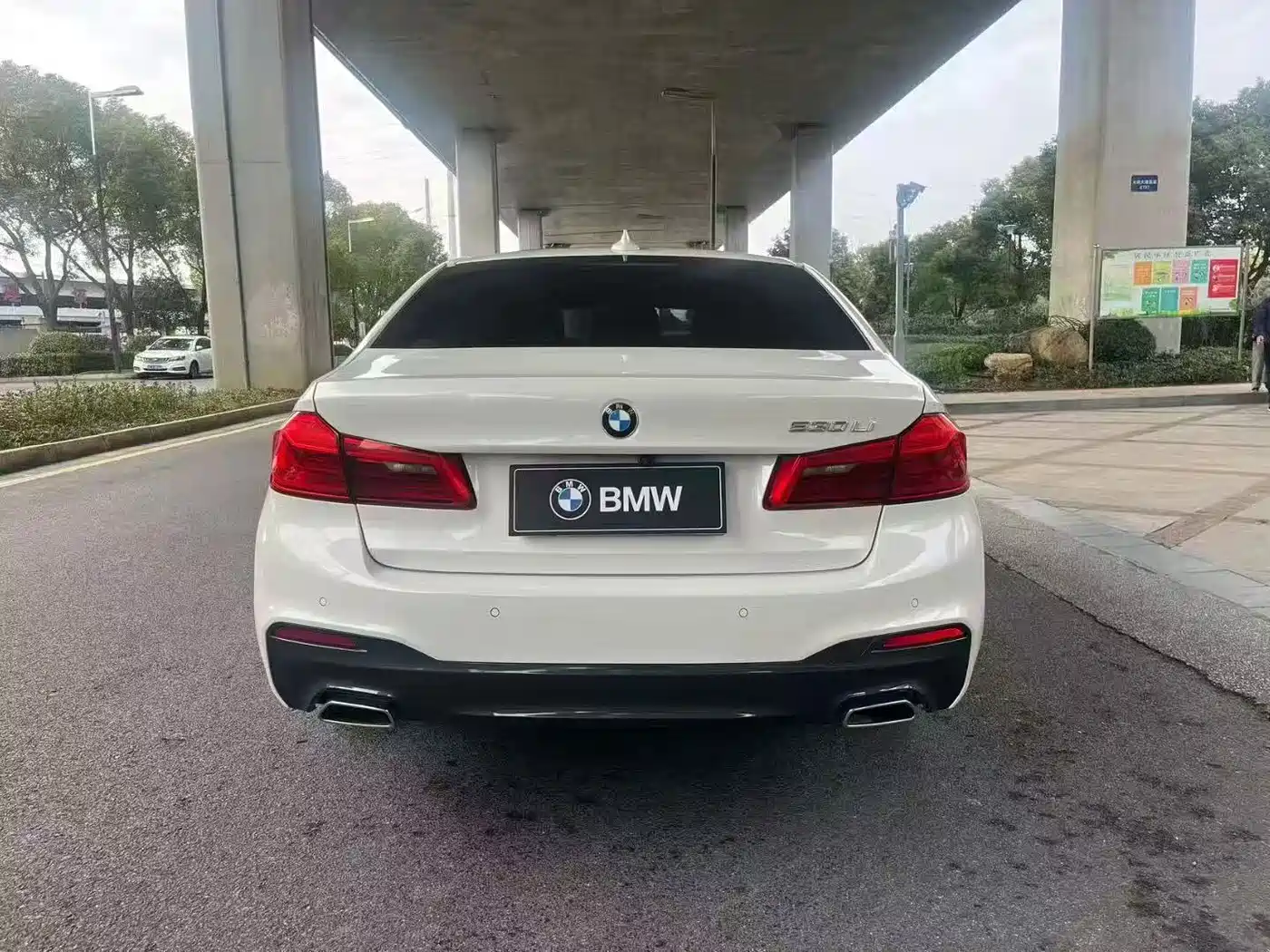 BMW 5 Series 2020 530Li Leading M Sport Package фото 5