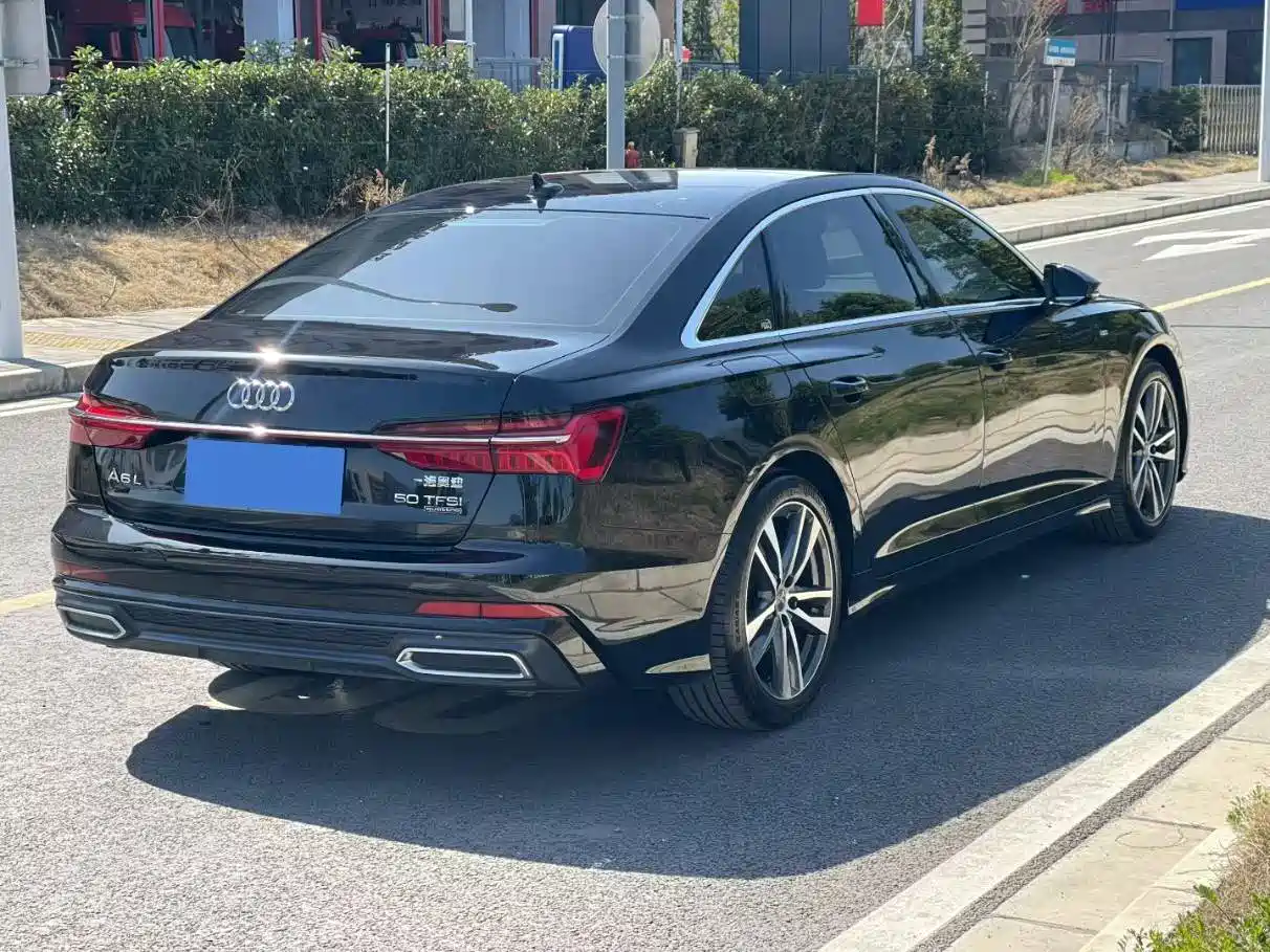 Audi A6L 2019 40 TFSI Luxury Dynamic фото 6