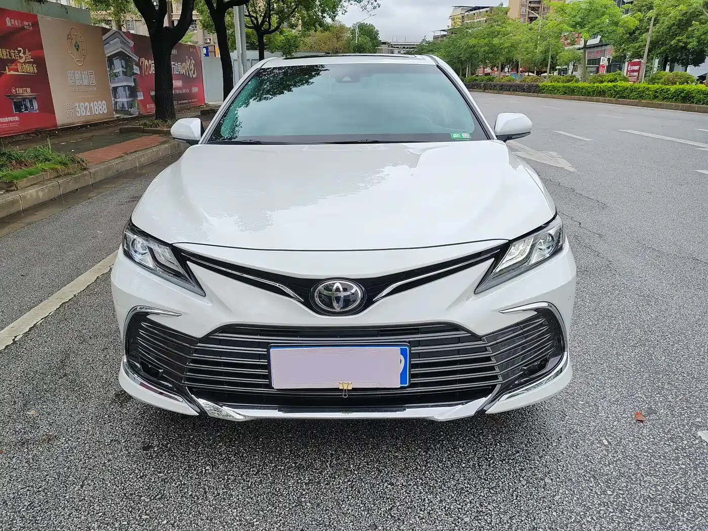 Toyota Camry 2023 2.0G Luxury Edition фото 2
