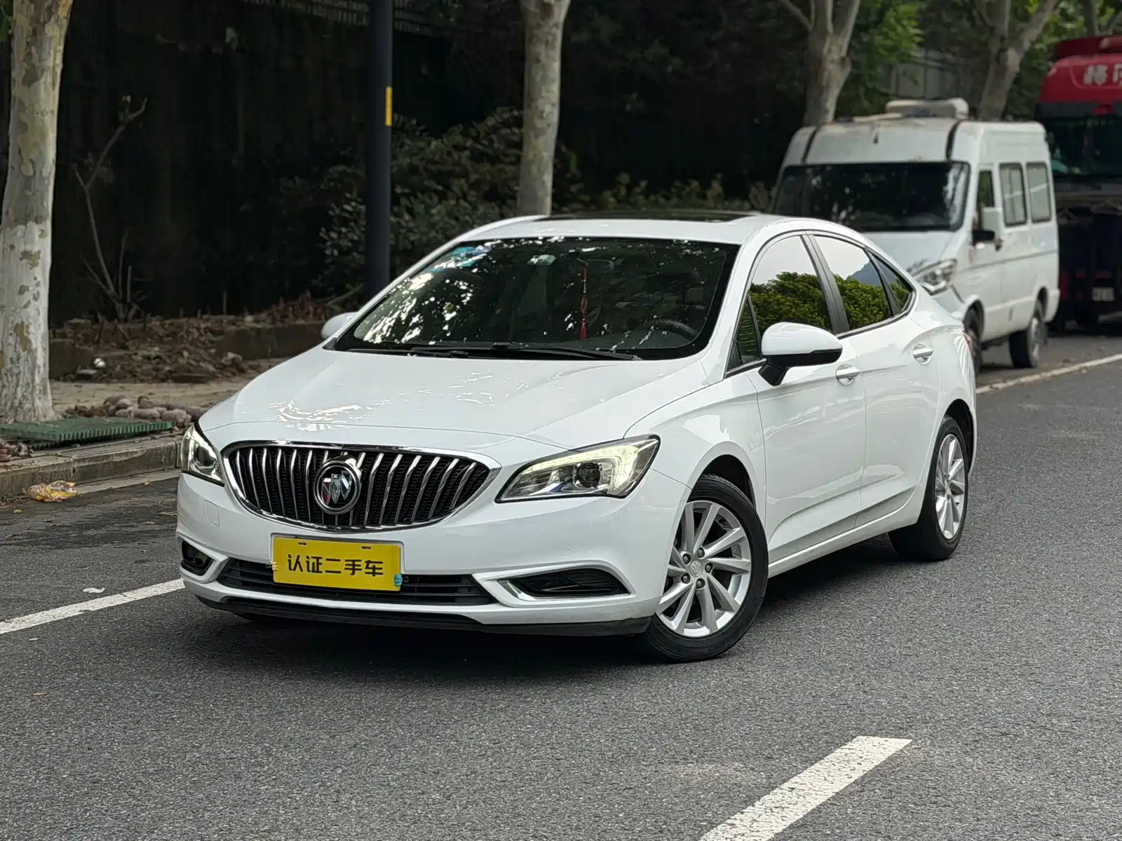 Photo 1 - Buick Verano